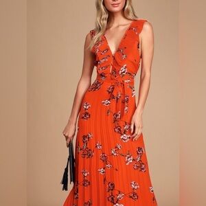 Loved By You Red Orange Floral Print Pleated Chiffon Maxi Dress brand new